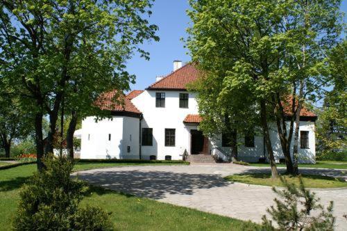 Bialy Dwor Bed & Breakfast Kwidzyn Eksteriør bilde