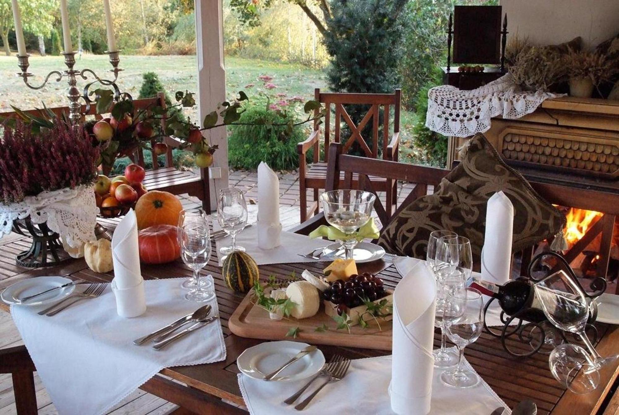 Bialy Dwor Bed & Breakfast Kwidzyn Eksteriør bilde