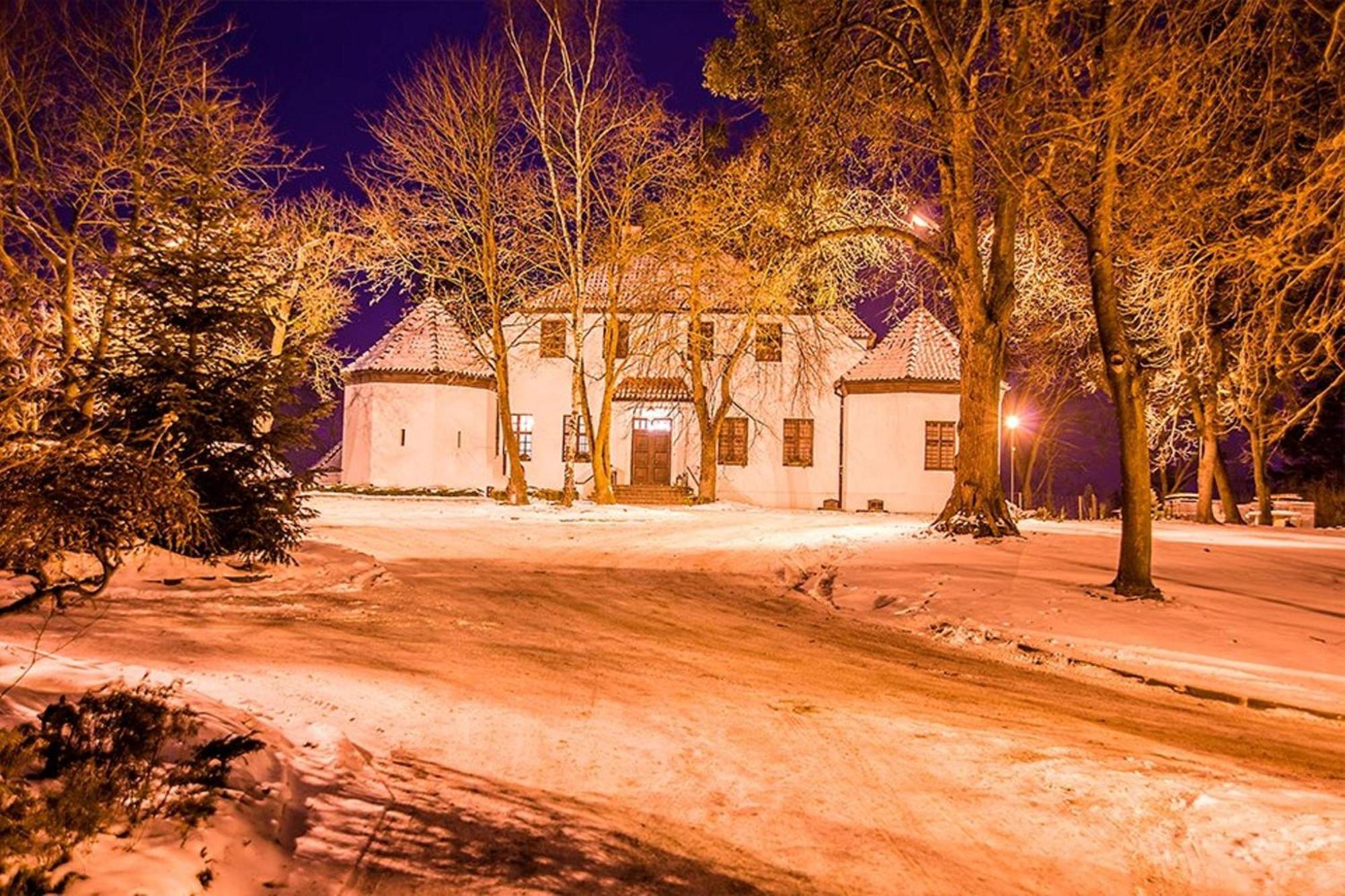 Bialy Dwor Bed & Breakfast Kwidzyn Eksteriør bilde