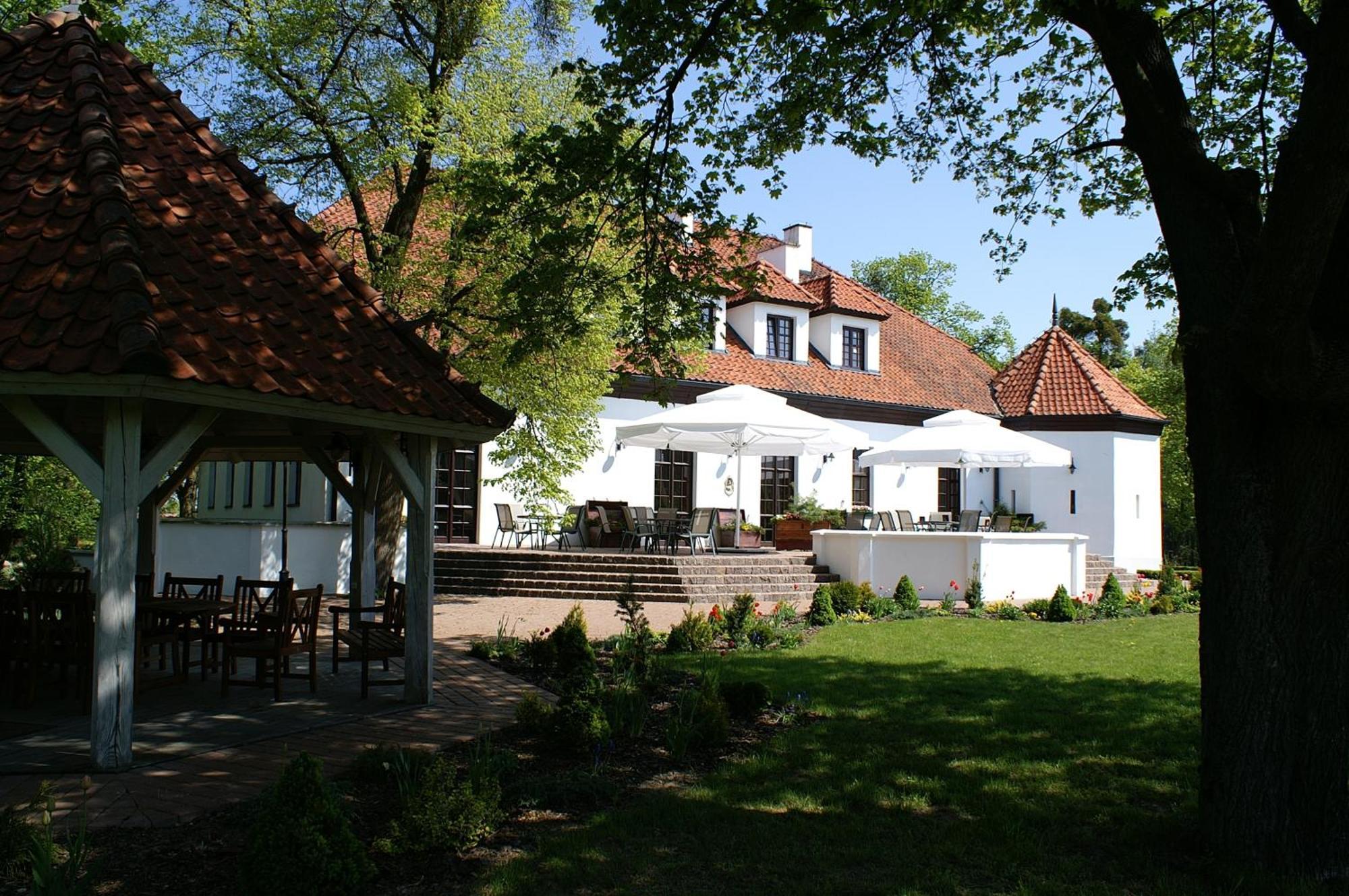 Bialy Dwor Bed & Breakfast Kwidzyn Eksteriør bilde