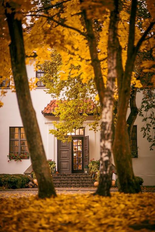 Bialy Dwor Bed & Breakfast Kwidzyn Eksteriør bilde