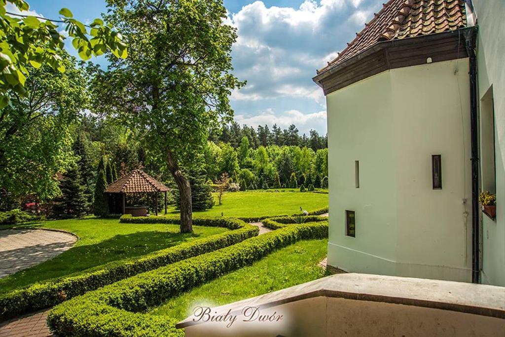 Bialy Dwor Bed & Breakfast Kwidzyn Eksteriør bilde