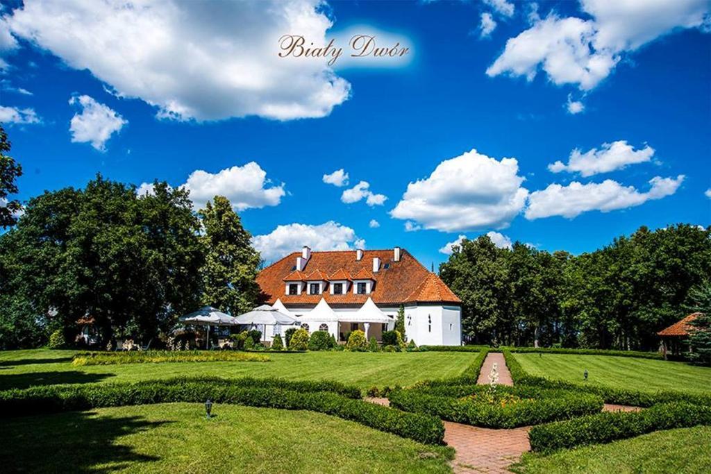 Bialy Dwor Bed & Breakfast Kwidzyn Eksteriør bilde